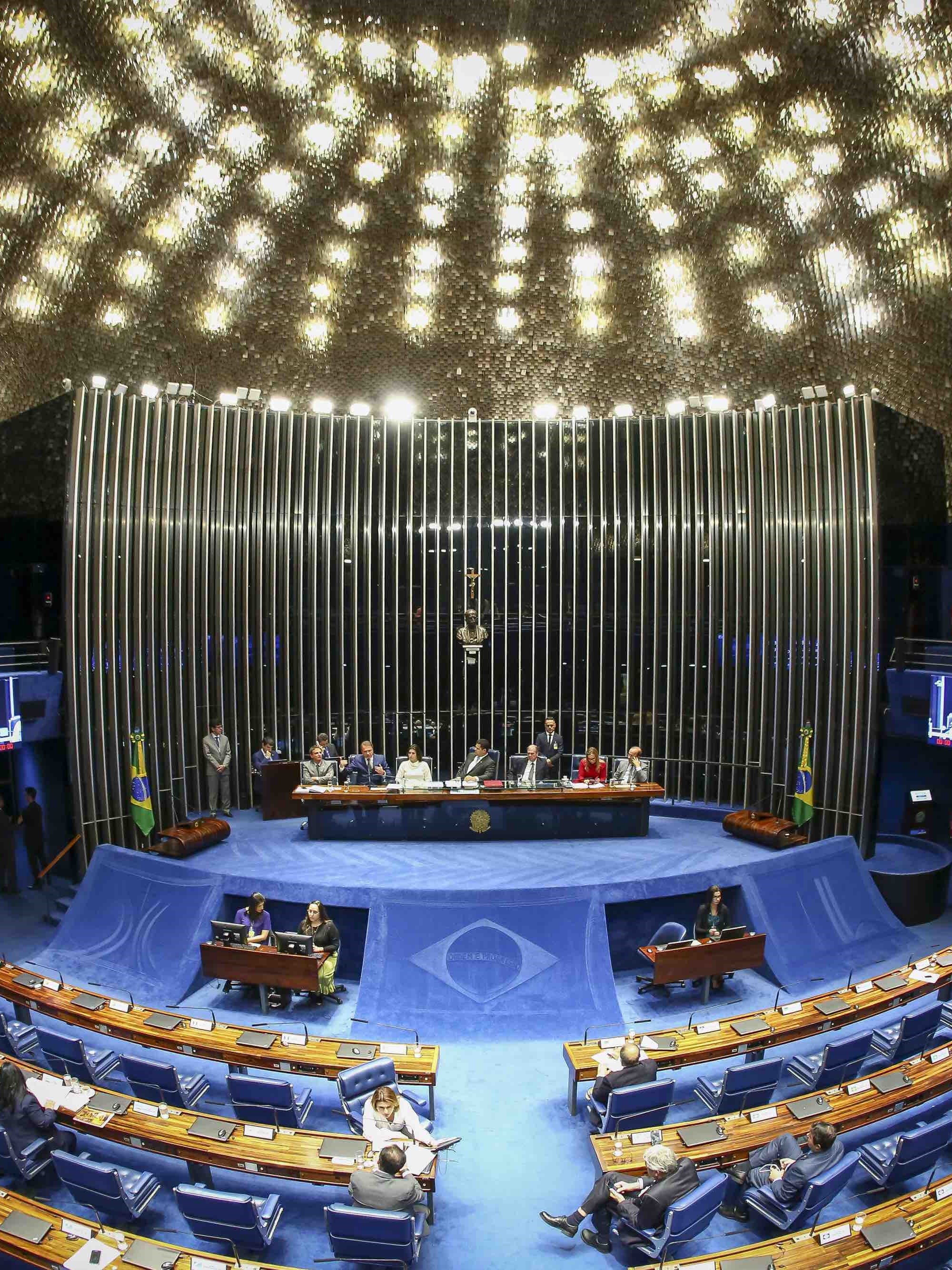 Governamental e Institucional